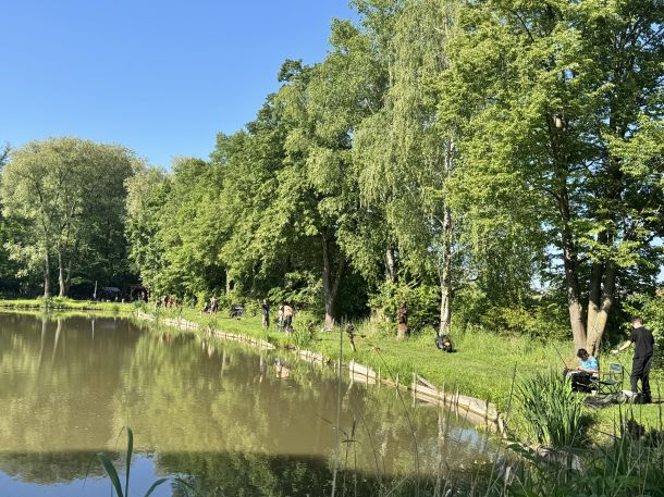 PETRŮV ZDAR! 🎣 Dětské rybářské závody v Dubanech